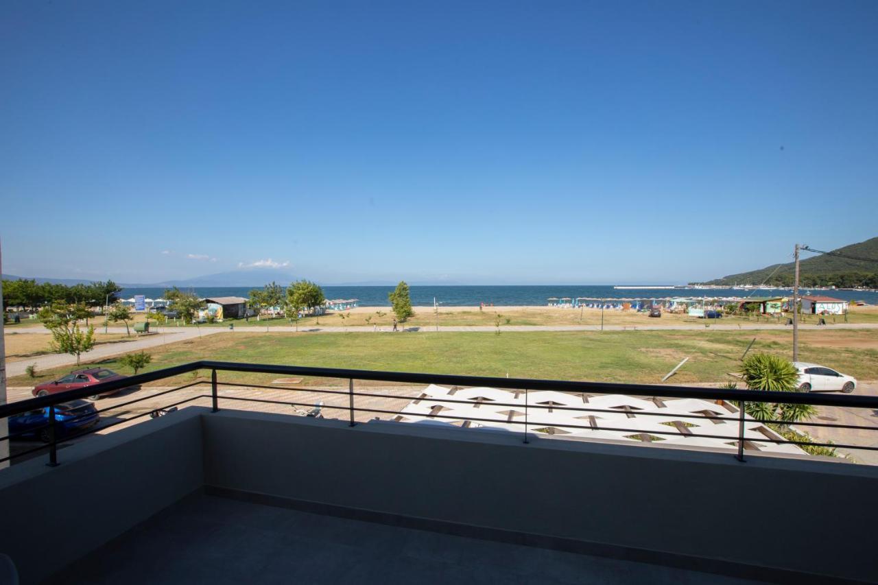 Allonda Seafront Experience Stavros  Bagian luar foto